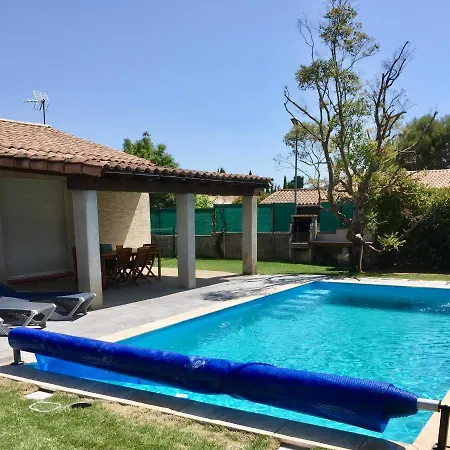 Alpha Centauri Βίλα