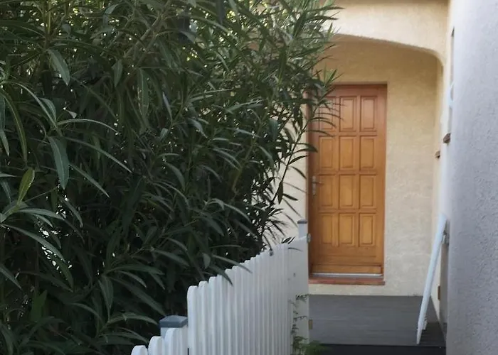 Alpha Centauri Villa Carcassonne